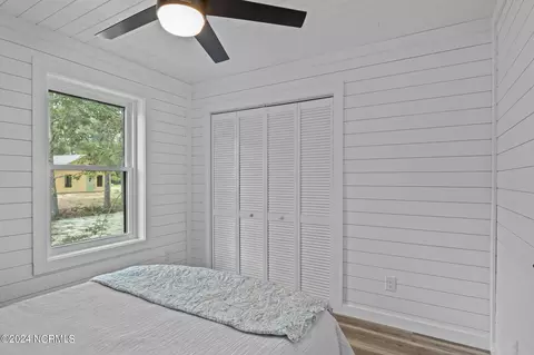 Bedroom - 124 Long Pond Loop, Swansboro, NC 28584 photo 3 of 3