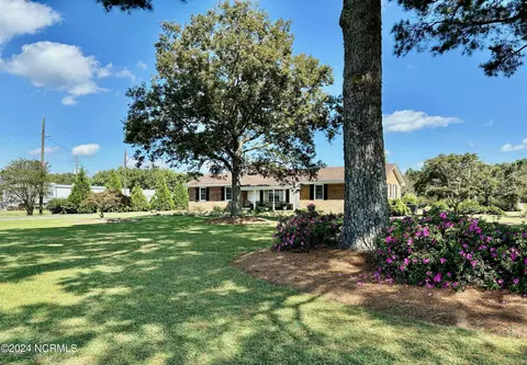 340 W Hanrahan Rd, Grifton, NC 28530