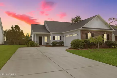 217 Winterlochen Dr, Jacksonville, NC 28540