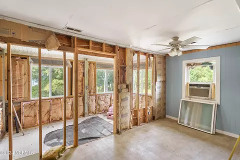 Entry Way - 301 Electric Ln, Hampstead, NC 28443 photo 1 of 1