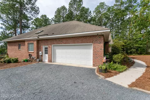 108 Devonshire Ave E, West End, NC 27376 photo 34