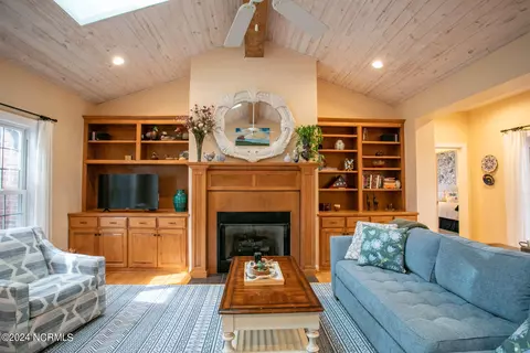 108 Devonshire Ave E, West End, NC 27376 photo 6