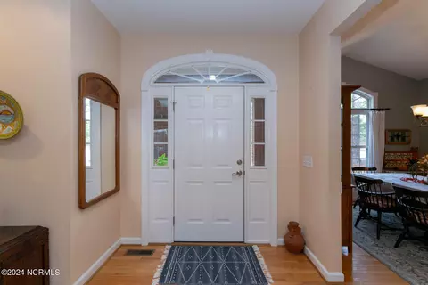 108 Devonshire Ave E, West End, NC 27376 photo 2