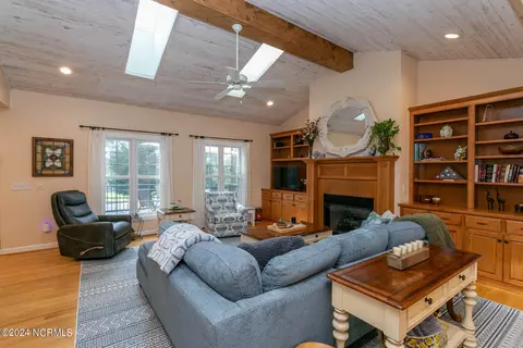108 Devonshire Ave E, West End, NC 27376 photo 8