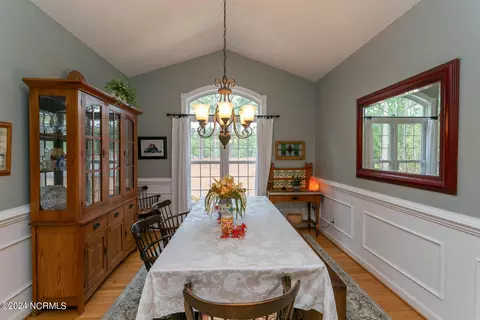 108 Devonshire Ave E, West End, NC 27376 photo 3