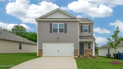 218 Bay Laurel Dr, Sanford, NC 27332