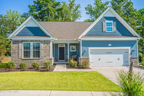 145 Mullingar Dr, Carthage, NC 28327