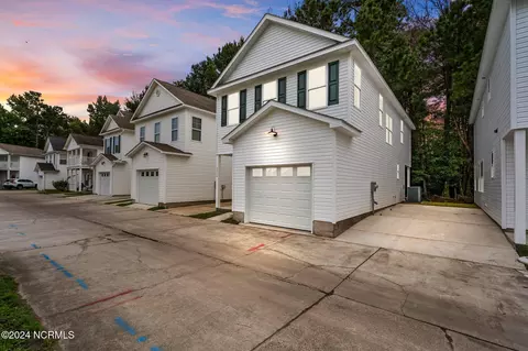 3214 Belmont Cir, Wilmington, NC 28405