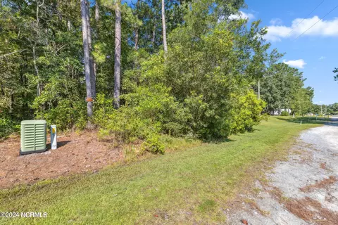 425 Sherrow River Dr SW, Shallotte, NC 28470