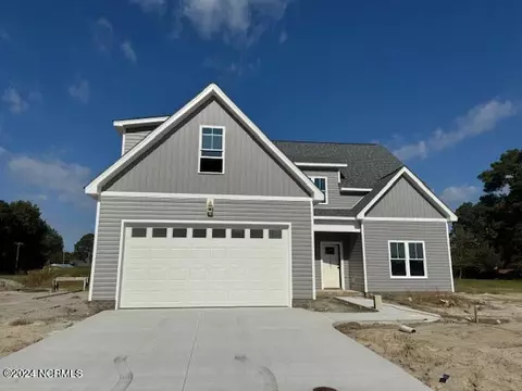 3336 School View Dr, Farmville, NC 27828