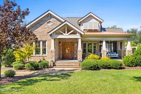 104 Low Country Ct, Hampstead, NC 28443