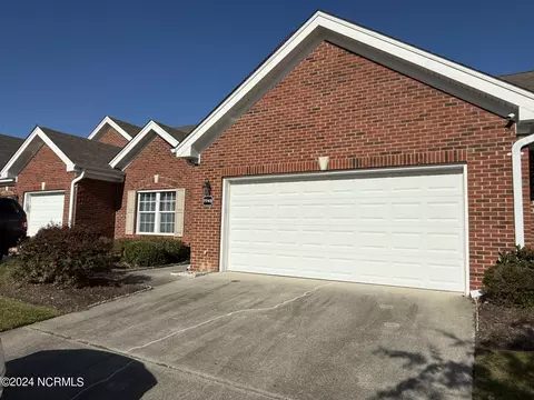 7743 Monarch Dr, Wilmington, NC 28411