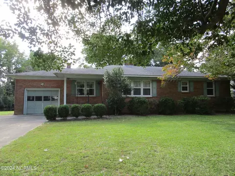 1818 River Rd, Elizabeth City, NC 27909