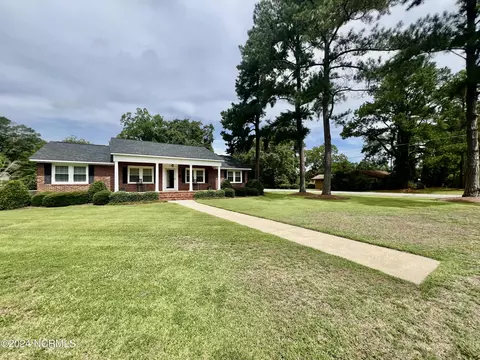 915 Morningside Dr, Rockingham, NC 28379
