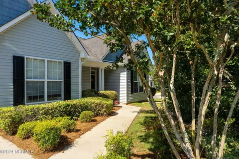 1008 Hampton Ct, Leland, NC 28451