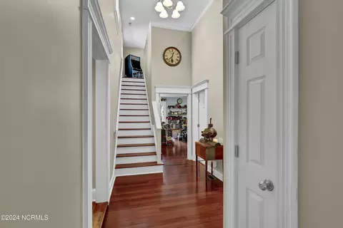 Entry Way - 204 Van Riggs Rd, Hubert, NC 28539 photo 1 of 1
