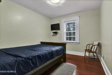 Bedroom - 204 Van Riggs Rd, Hubert, NC 28539 photo 5 of 5