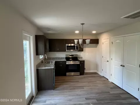 Kitchen - 159 Slatestone Rd, Washington, NC 27889 photo 1 of 1