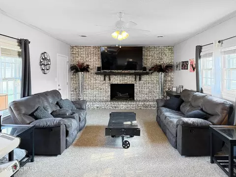 511 W Stevens St, Wallace, NC 28466 photo 7