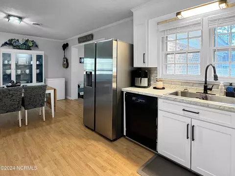 511 W Stevens St, Wallace, NC 28466 photo 6