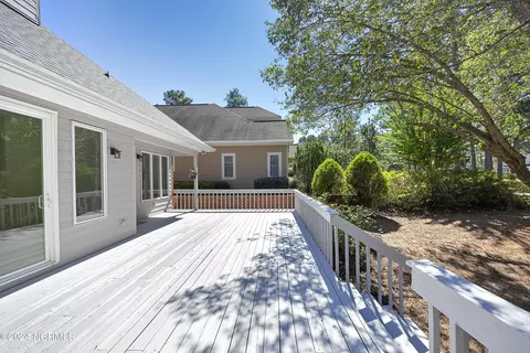 Exterior - 27 Lochwinnock Ln, Pinehurst, NC 28374 photo 9 of 12