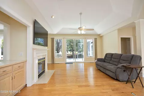 Living - 27 Lochwinnock Ln, Pinehurst, NC 28374 photo 1 of 4