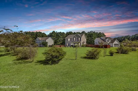 133 Azalea Plantation Blvd, Maysville, NC 28555