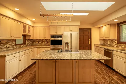 Kitchen - 110 Olde Point Rd, Hampstead, NC 28443 photo 3 of 6