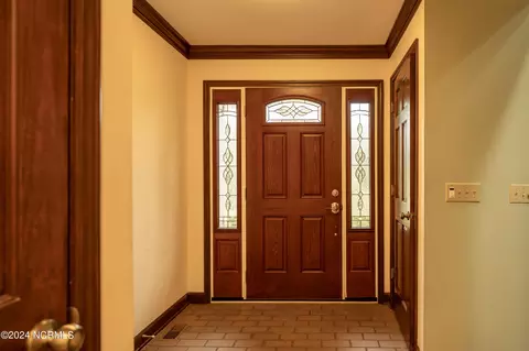 Entry Way - 110 Olde Point Rd, Hampstead, NC 28443 photo 1 of 2