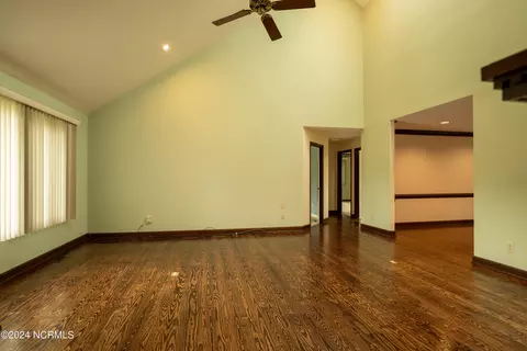 Living - 110 Olde Point Rd, Hampstead, NC 28443 photo 1 of 6