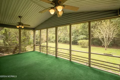 Exterior - 110 Olde Point Rd, Hampstead, NC 28443 photo 13 of 13