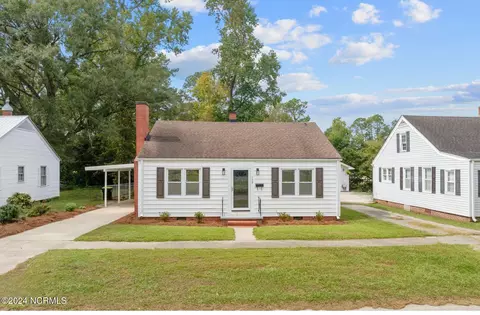 109 N Thompson St, Whiteville, NC 28472