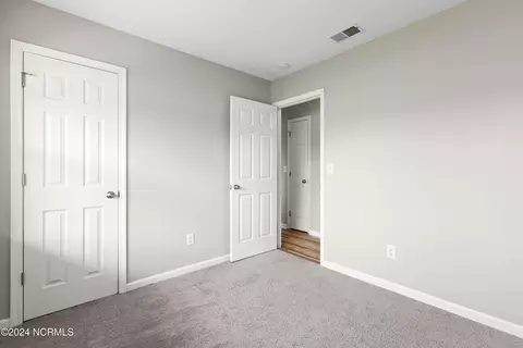 Bedroom - 212 Cinnamon Dr, Hubert, NC 28539 photo 5 of 5