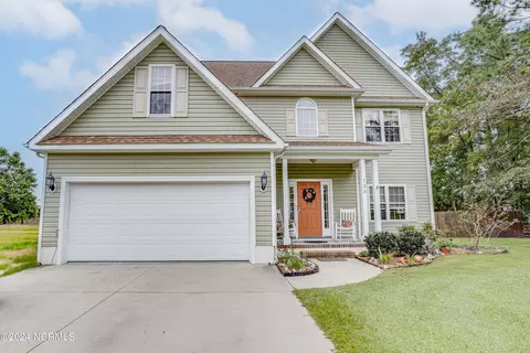 133 Bur Oaks Blvd, Newport, NC 28570