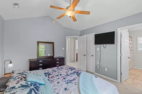Bedroom - 202 Gillespie Dr, Hubert, NC 28539 photo 5 of 6