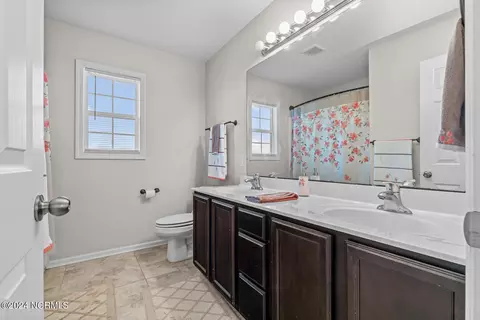 Bath - 202 Gillespie Dr, Hubert, NC 28539 photo 3 of 3