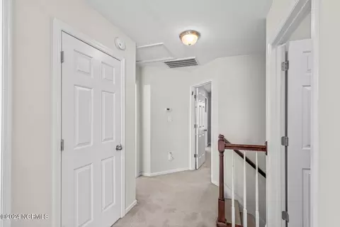 Entry Way - 202 Gillespie Dr, Hubert, NC 28539 photo 7 of 8