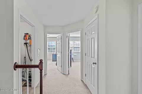 Entry Way - 202 Gillespie Dr, Hubert, NC 28539 photo 6 of 8