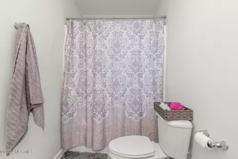 Bath - 202 Gillespie Dr, Hubert, NC 28539 photo 2 of 3