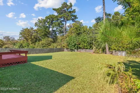 Exterior - 202 Gillespie Dr, Hubert, NC 28539 photo 9 of 9