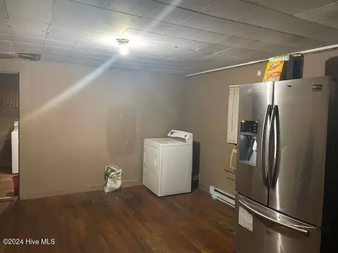 901 E Nash St, Spring Hope, NC 27882 photo 5