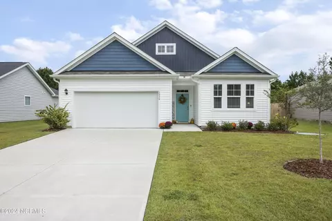 1334 Cadbury Castle Dr SE, Bolivia, NC 28422