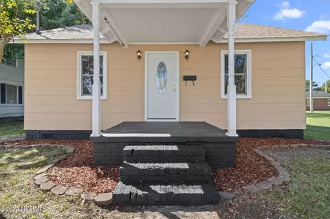 617 Parsonage St, Elizabeth City, NC 27909