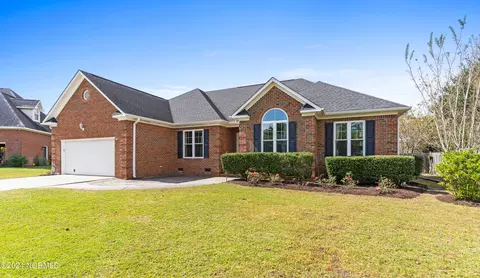 710 Fairlie Ct, Wilmington, NC 28412