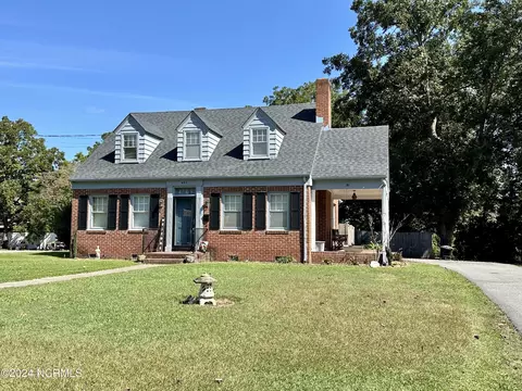 403 Winston Ln, Windsor, NC 27983