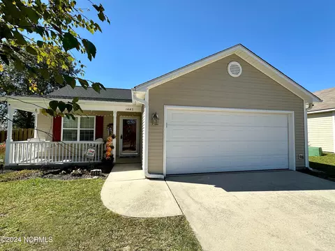 1445 Spring Pine Ct NE, Leland, NC 28451