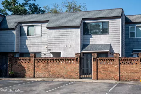 222 Dapple Ct UNIT 11, Wilmington, NC 28403