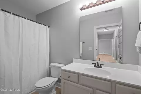Bath - 80 Ransom Dr, Hampstead, NC 28443 photo 2 of 3