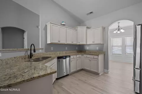 Kitchen - 80 Ransom Dr, Hampstead, NC 28443 photo 3 of 4