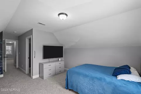 Bedroom - 80 Ransom Dr, Hampstead, NC 28443 photo 8 of 9